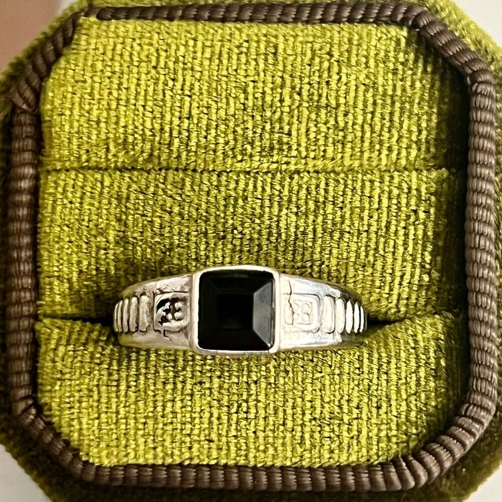 Vintage Black Onyx Signet Titanium Steel Silver Ring Size 9